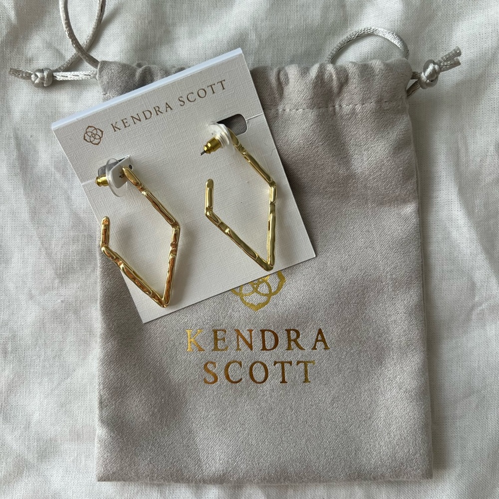 Rylan Small Hoop Earrings - Gold